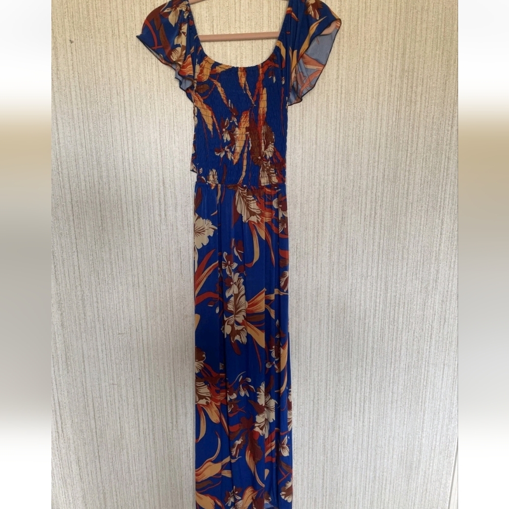 Wuhou Size Large/XL Blue Floral Maxi Dress Open Back Smocked